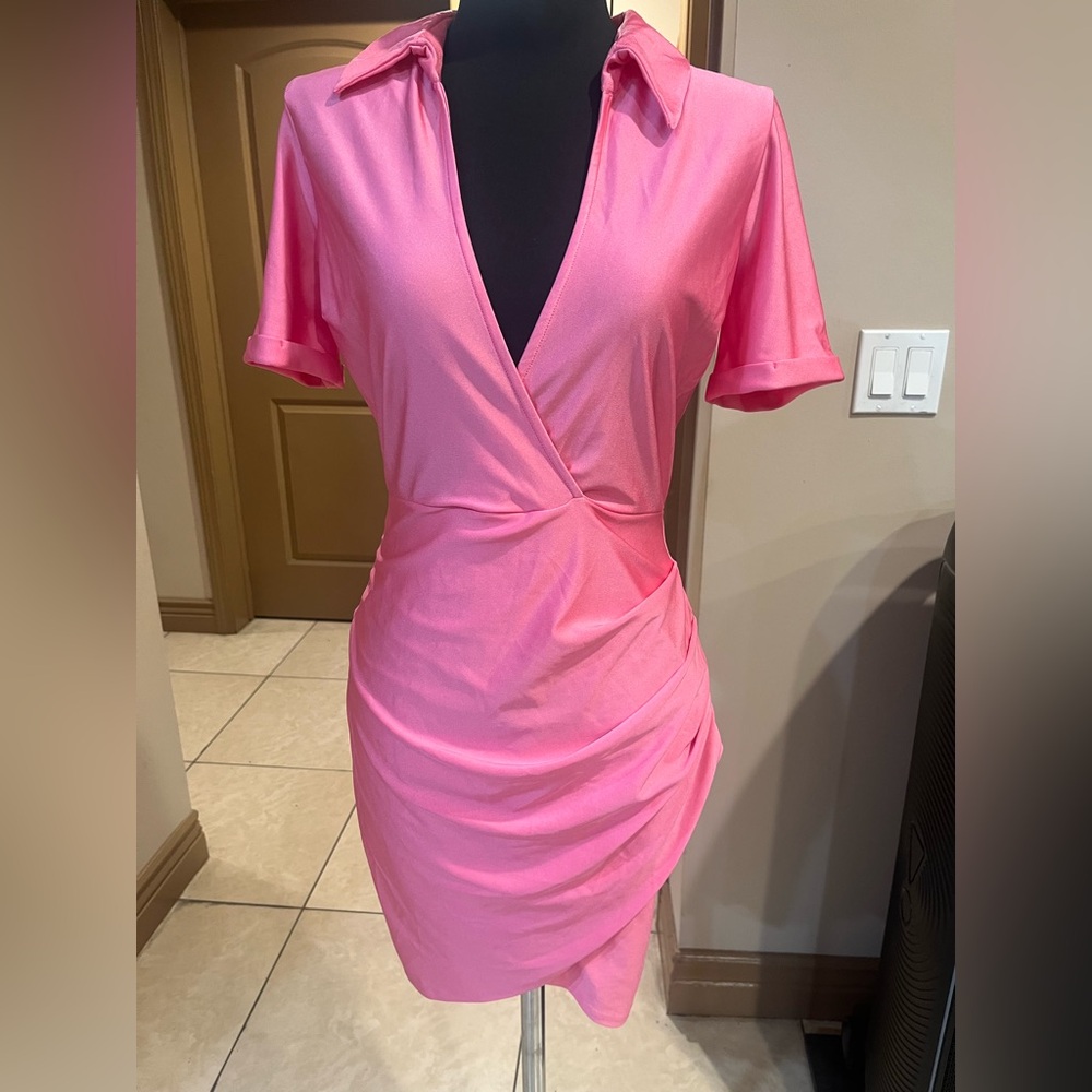 Chic Pink Collared Wrap Dress - Picture 1 of 5